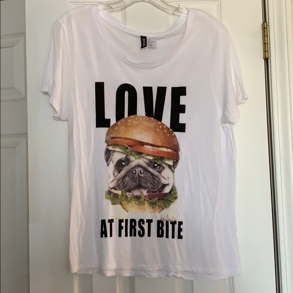 White tshirt with pug on it